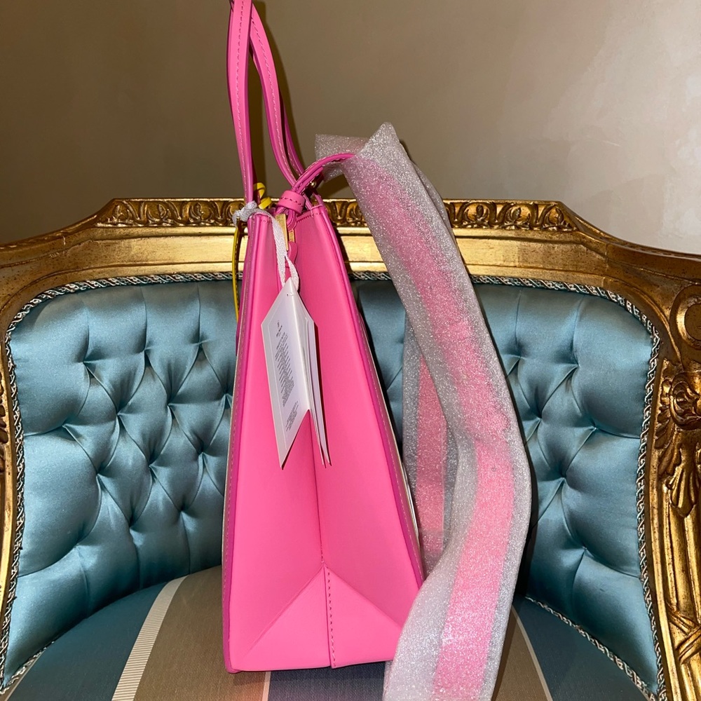 Balmain X Barbie bag. - Picture 4 of 10
